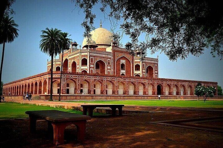 Private Half Day Delhi -City Tour including Entrance Fees