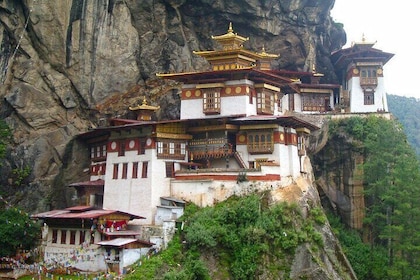 Bhutan The Last Shangri-La Tour