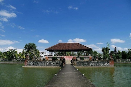 Lombok City Tour combination With Temple Tour
