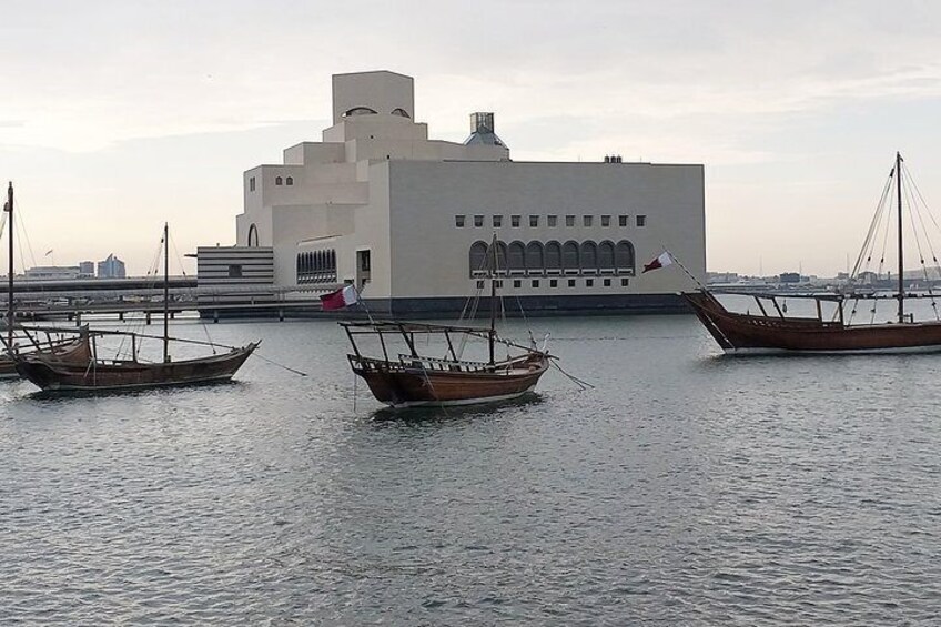 (Private Tour) Doha city tour and Dhow boat cruise 