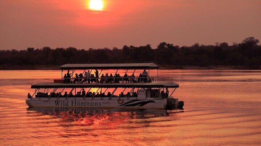 Zambezi Sunset Cruise in Victoria Falls
