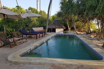14 day Kenya Safari & Zanzibar Private Villa Rental