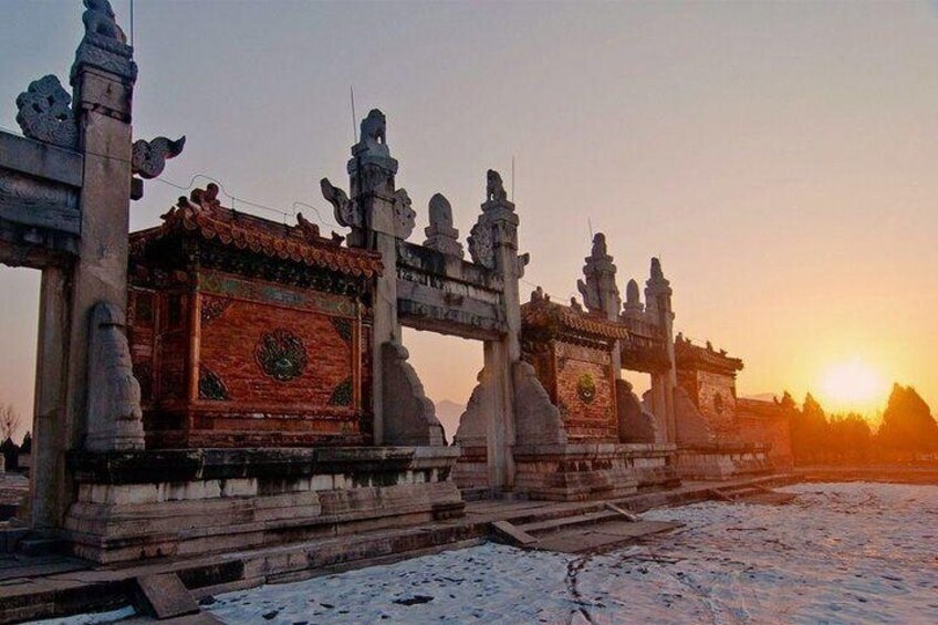 All-inclusive Tianjin Day Tour to Qing Emperor's Tomb & Huangyaguan Great Wall