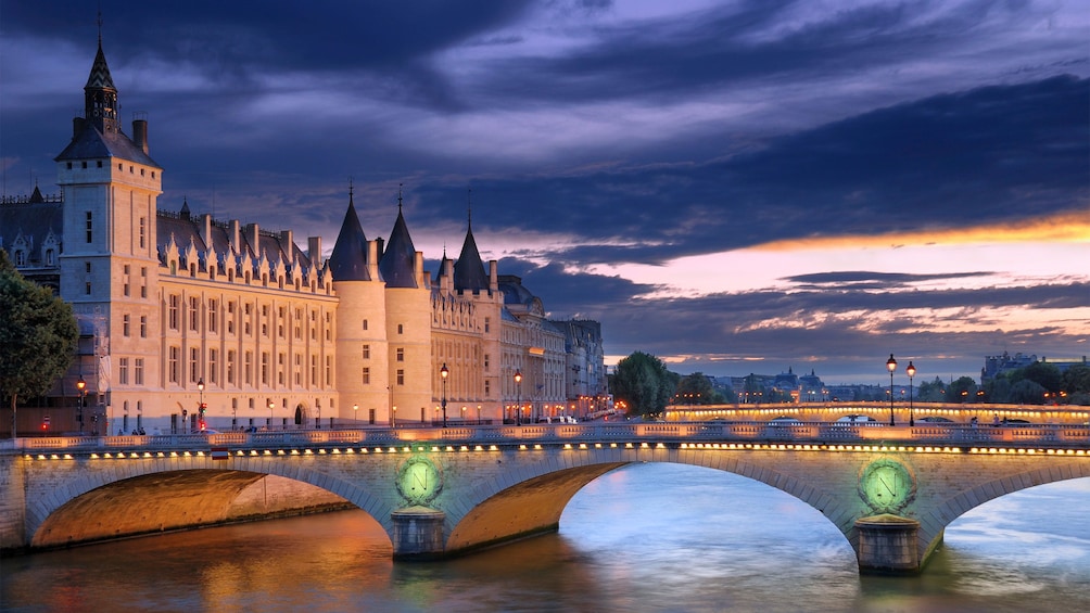 View of Parisian bridge and buildings from the Siene