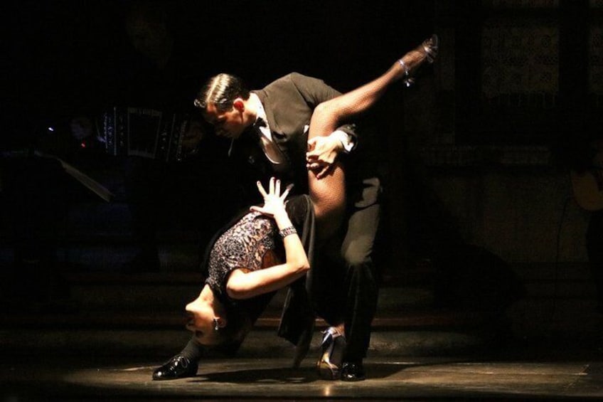 Aljibe Earlier Tango Show Skip the Line Ticket W/Optional Dinner in Buenos Aires