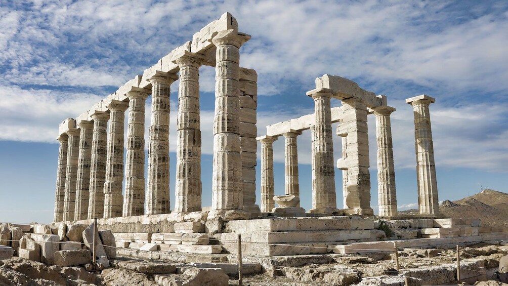 Foto 4 von 15 laden Ruins of the Temple of Poseidon in Cape Sounio
