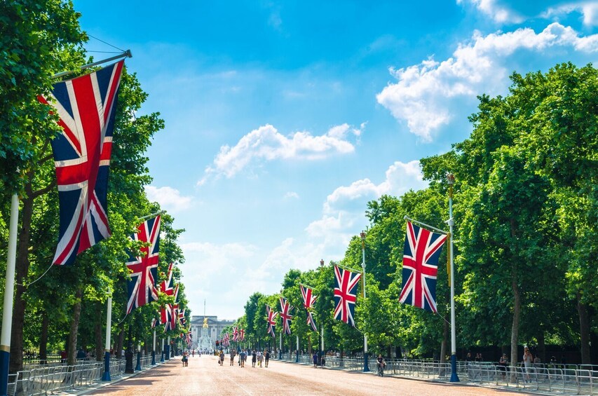 Activity Buckingham Palace Tickets & Tour Packages