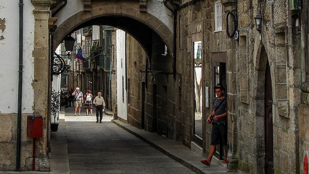 Arch over a narrow walkway in Guimaraes