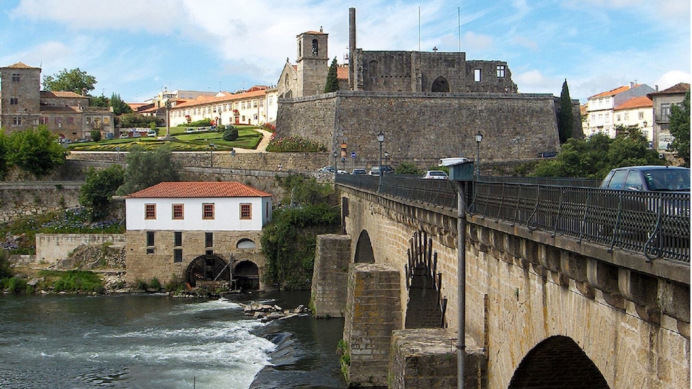 Entrance to the city of Barcelos