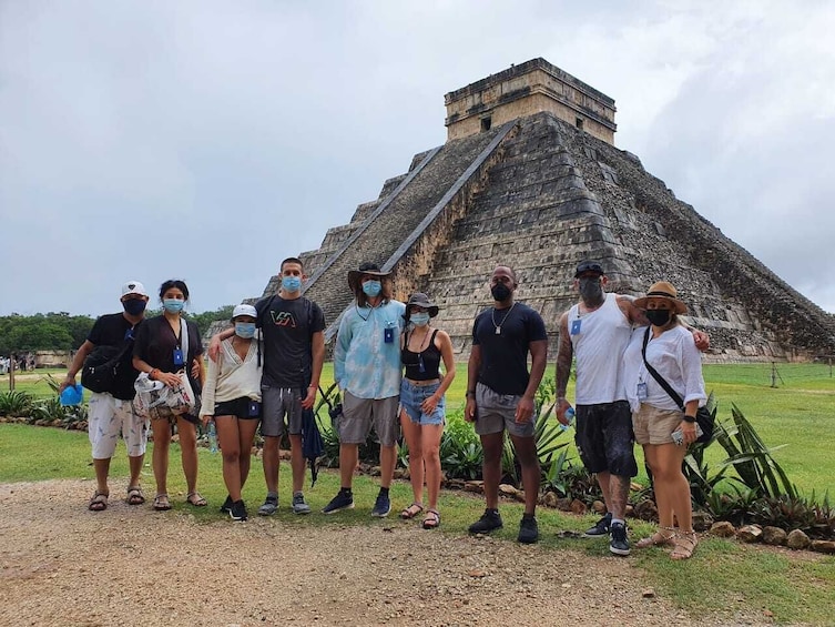 Chichen Itza First Access Tour with Lunch (Beat the crowds) 