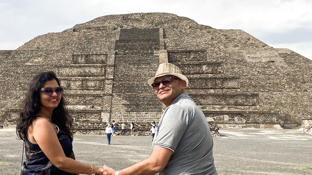 Teotihuacan, Guadalupe Shrine, Tlatelolco & Tequila tasting