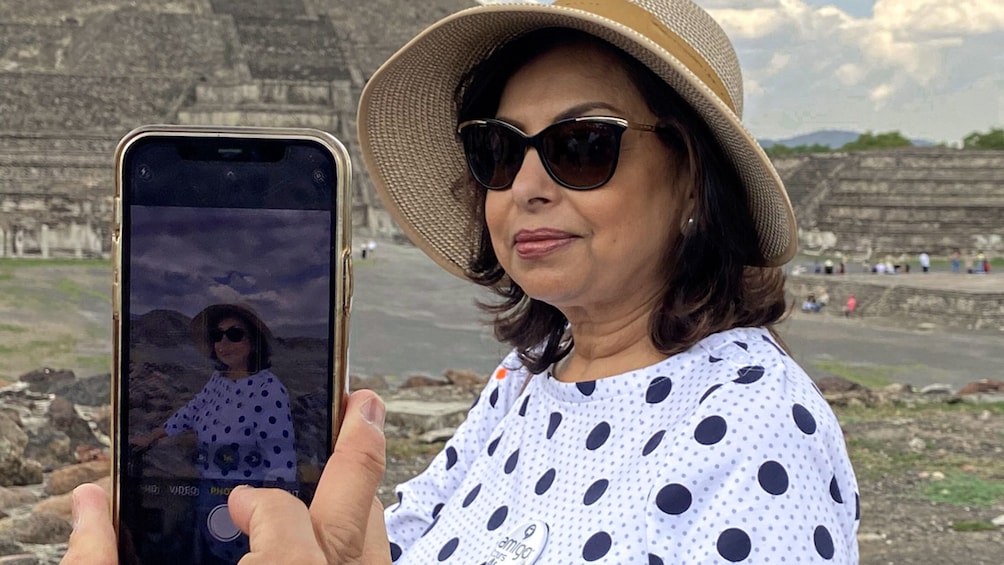 Teotihuacan, Guadalupe Shrine, Tlatelolco & Tequila tasting