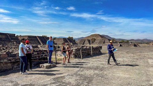 Teotihuacán Acceso Temprano o Tarde Visita Guiada Sin Multitudes