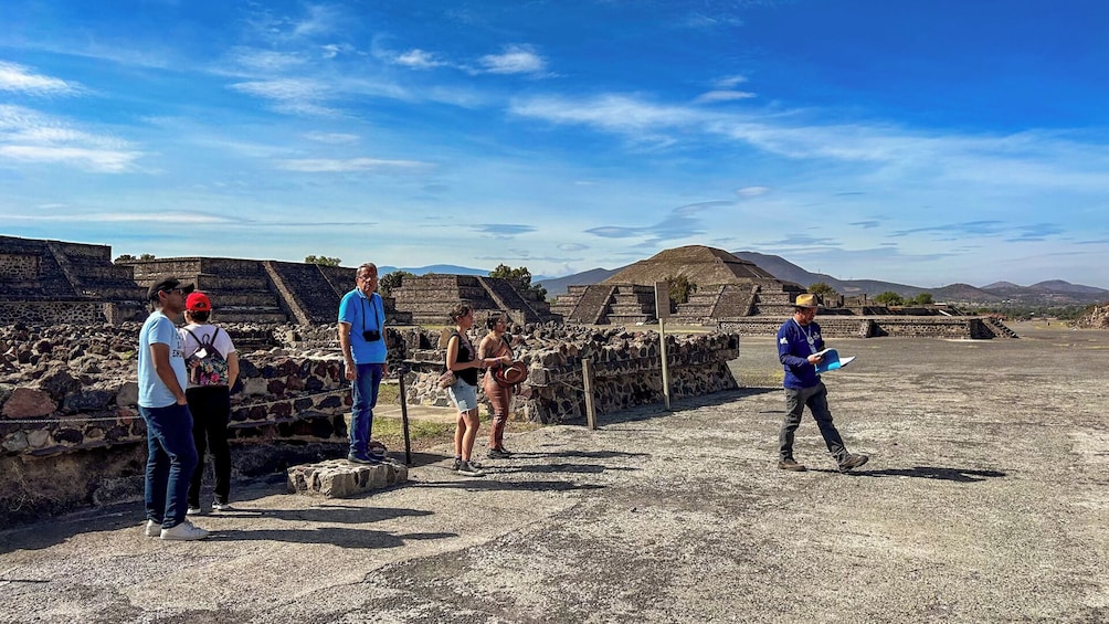 Teotihuacan Immersive Early Access or Afternoon Tour