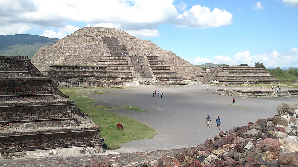 View of the temple of the sun as seen from the avenue of the dead at Teotihuacan