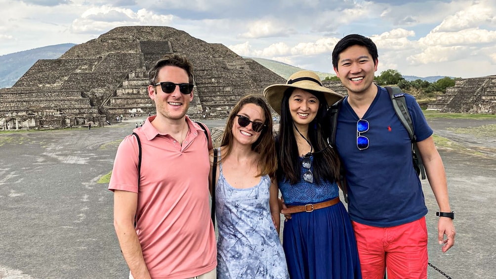 Teotihuacan & Prehispanic Mexico City Tour 