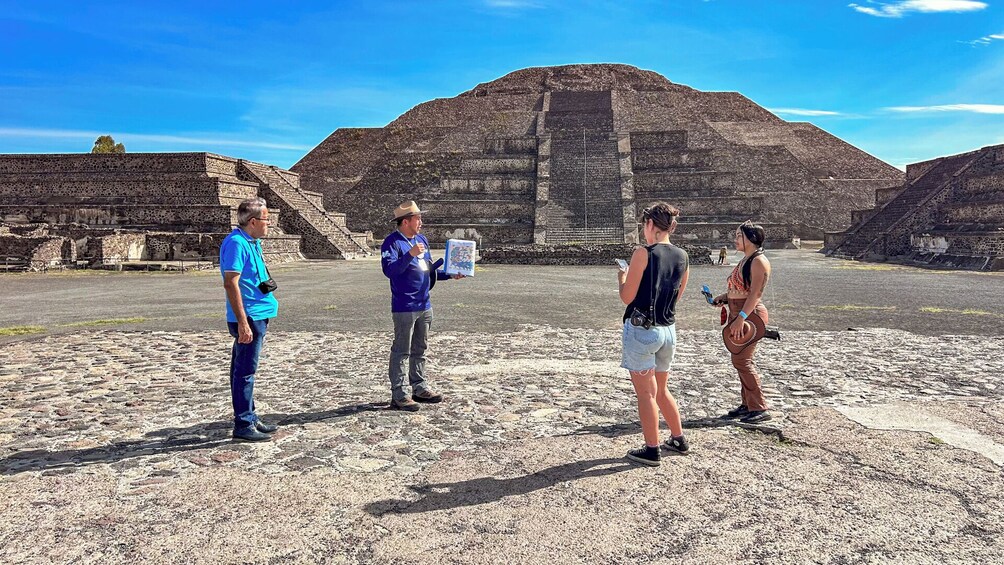 Teotihuacan & Prehispanic Mexico City Tour 