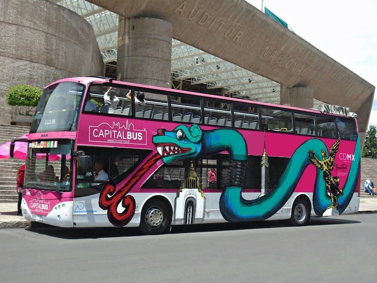 Hop-On Hop-Off Capital Bus Tour