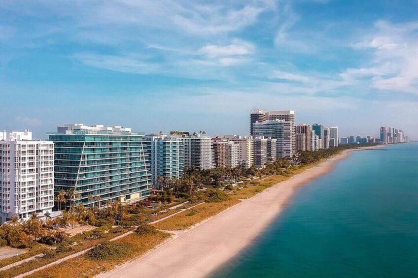 Private Plane Tour Over Miami - 50 min of Magical Views!
