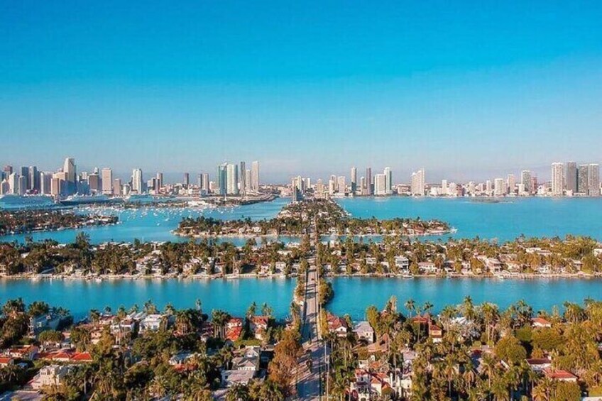 Private Plane Tour Over Miami - 50 min of Magical Views!