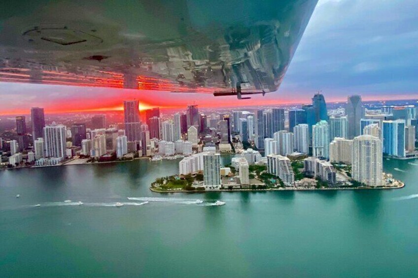 The Ultimate Miami Plane Tour: Beaches, Islands, Downtown Skyline