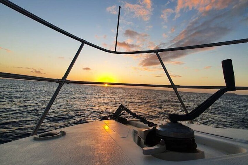 Sunset trip on Sherwanda yacht