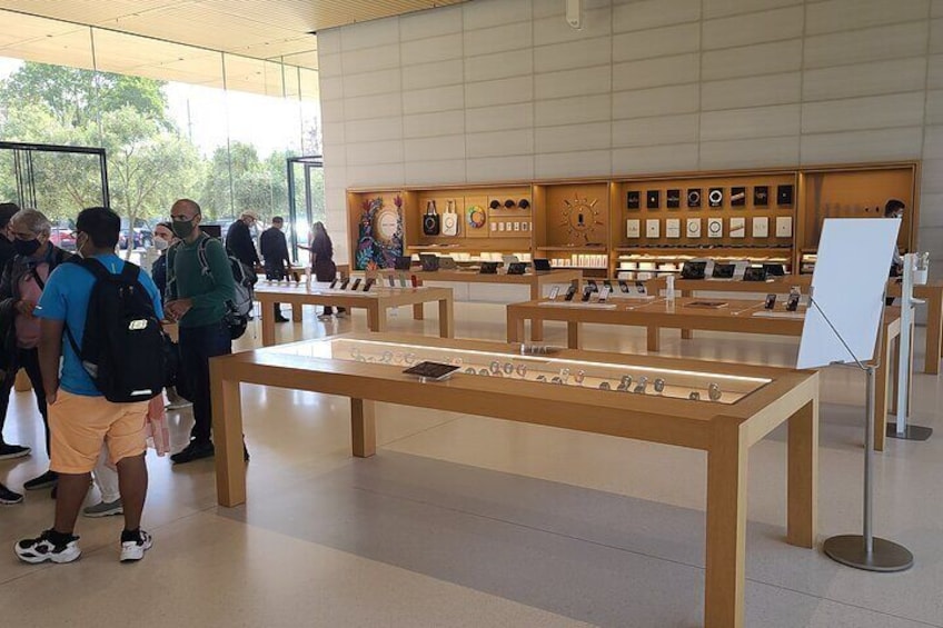 Apple Visitor's Center