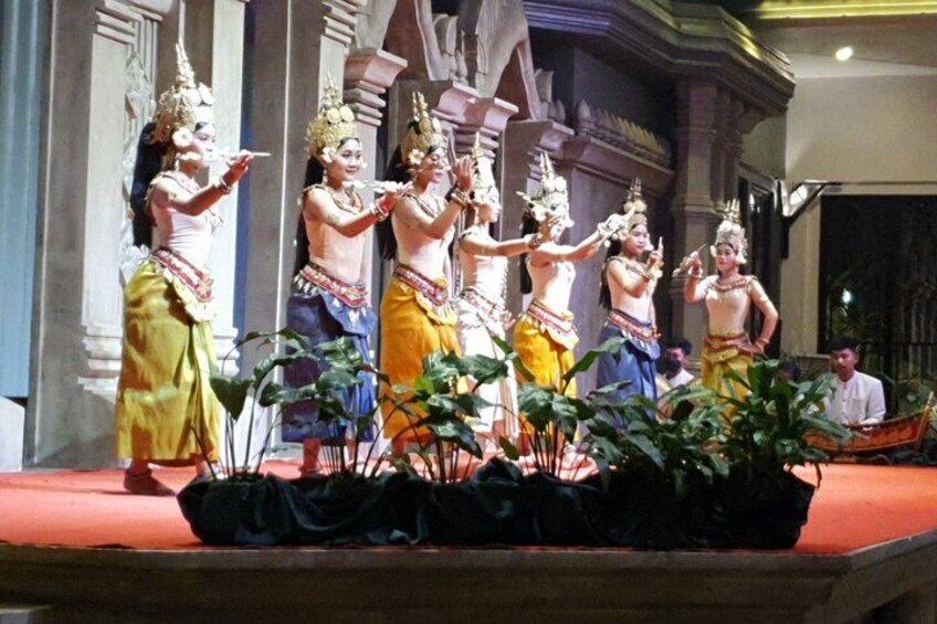 Apsara show with Buffet Dinner 