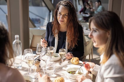 Mittagessen im Eiffelturm: Madame Brasserie Restaurant