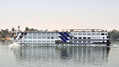3 Nights Nile Cruise From Aswan To Luxor At Radamis Cruise - Private Tours