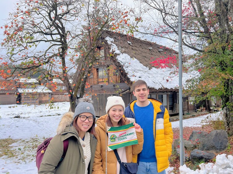 Nostalgic Shirakawa-go AM Bus Tour