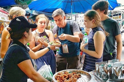 Thai Street Food & Morning Market Walking Tour in Hua Hin