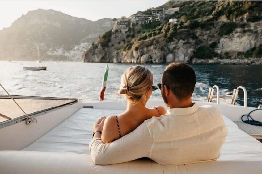 Sunset Cruise from Positano with Dockside Dinner Stop in Nerano