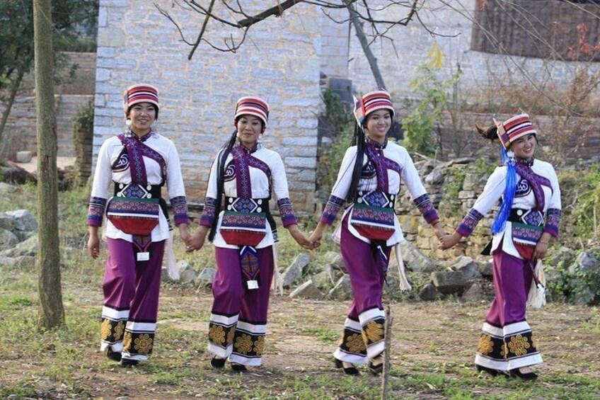 One day Stone Forest and Nuohei Yi Village Tour