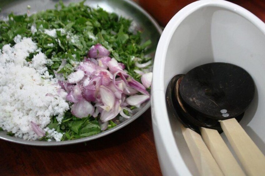 Cooking class in Kandy with a local