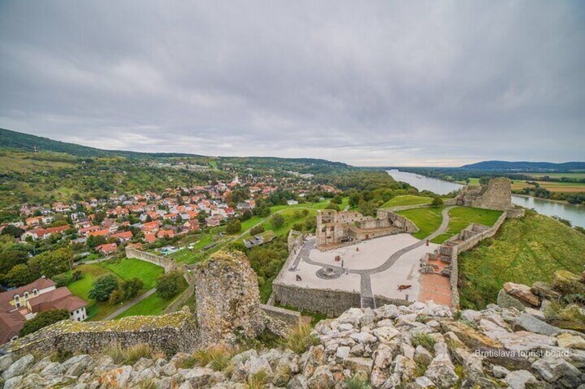 Bratislava Boat Trip to the Devin Castle