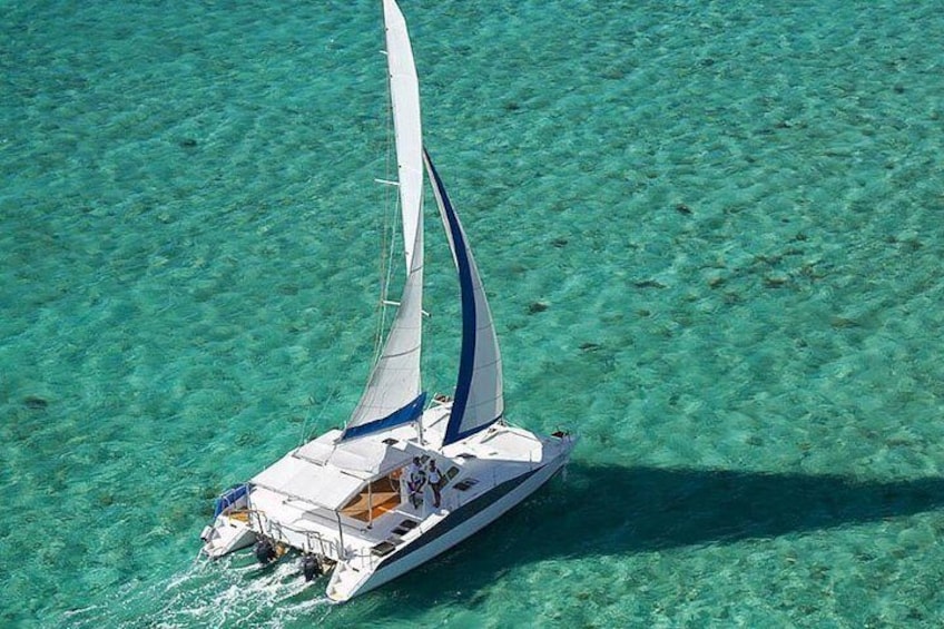 Exclusive Private Catamaran Adventure: Ile aux Cerf (Full Day Cruise incl Lunch)