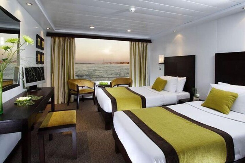 Twin Beds 