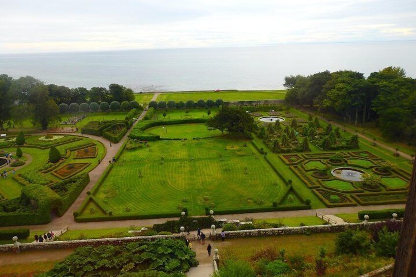 Dunrobin Castle gardens