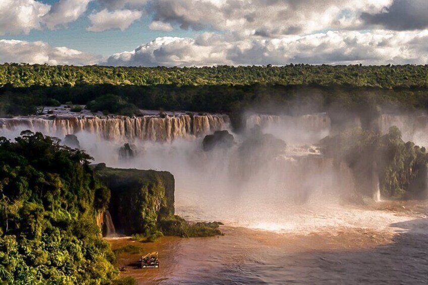 Iguazu Falls Saver Package! Both sides excursions & transfers 