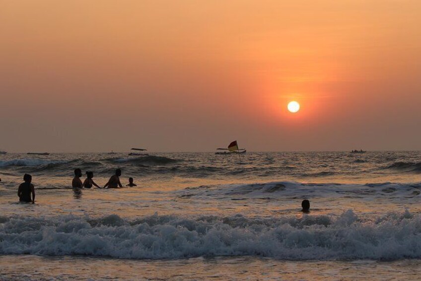 Snorkeling Sailing & Beach BBQ in Goa