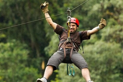 Highest zip line in Colombia: from Bogota