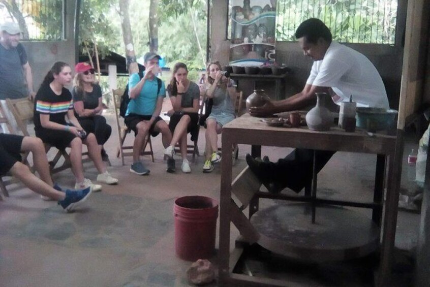 Nicaragua's artisan (pottery)