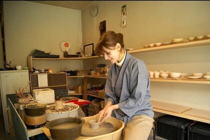 Mansagama-pottery wheel experience-