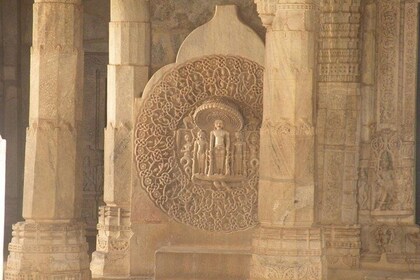 Udaipur - Privat utflyktstur till Ranakpur