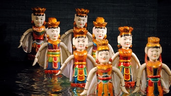 Hanoi Night Walking Tour with Water Puppet Show