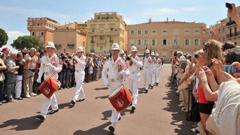 Visite d'une demi-journée en petit groupe à Èze, Monaco et Monte-Carlo au d...