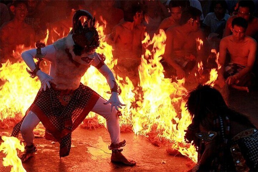 Kecak & Fire Dance