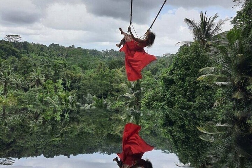 Ubud: Waterfall, Rice Terraces & Monkey Forest Private Tour