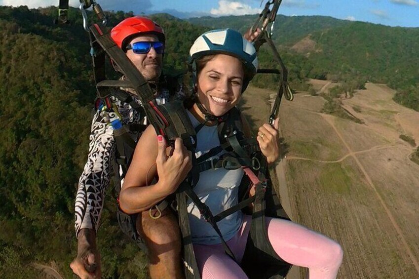 Paragliding Flight Las Terrazas 900 ft minimum guaranteed.